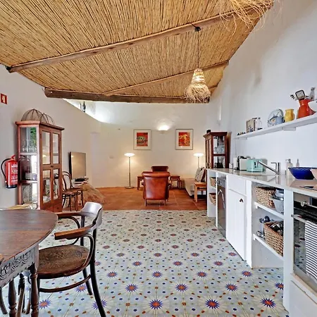Casa Pedra Sao Romao Сан-Браш-ди-Алпортел